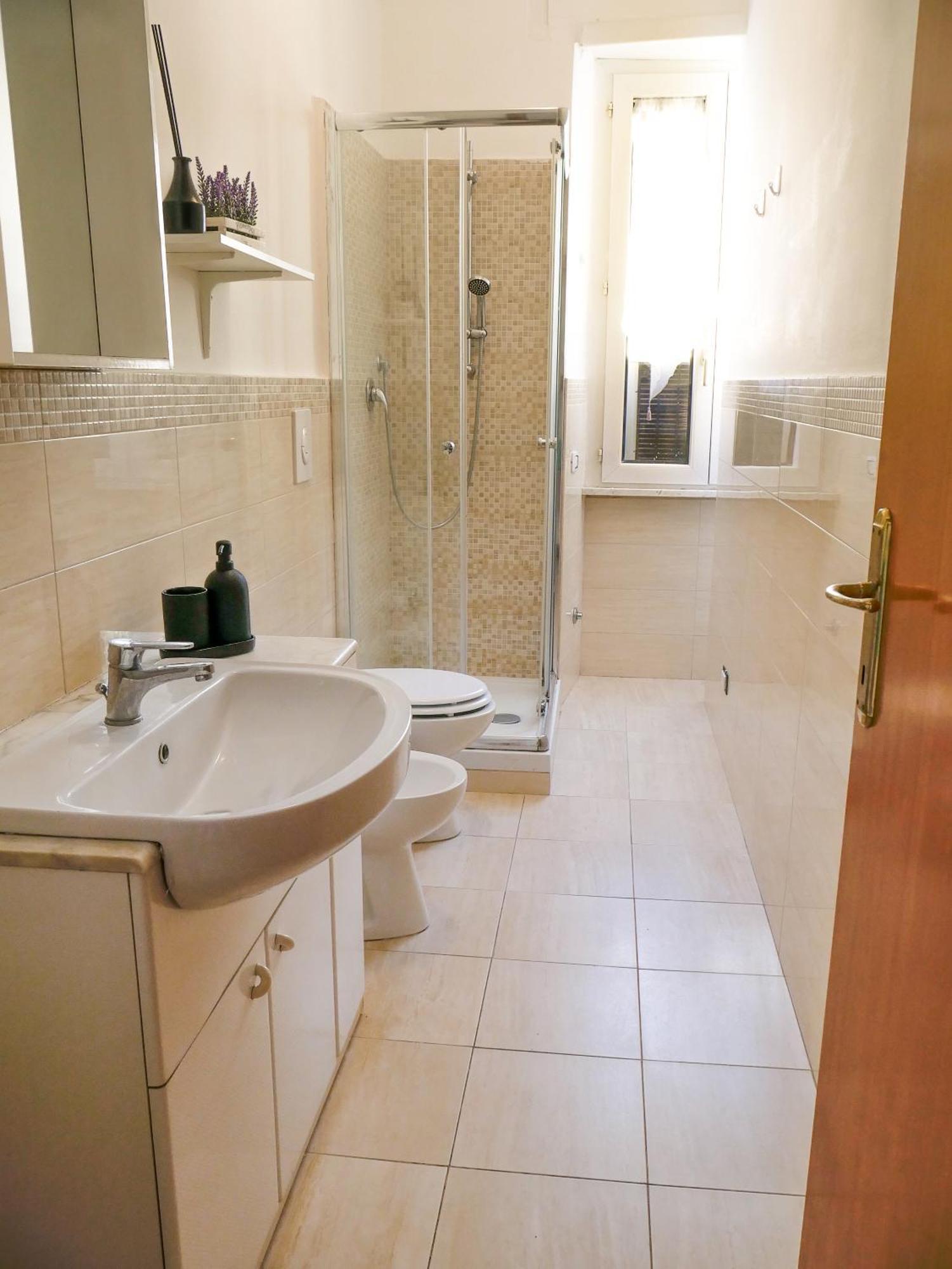 Modern 1 Bedroom Near Metro Rome Exterior photo
